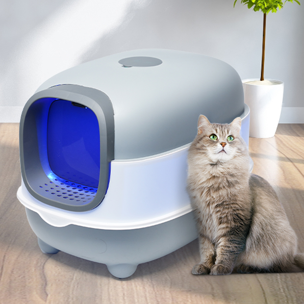 Naomi Submarine Oval Cat Litter Box with UV light and Scoop Ziggy Pupps