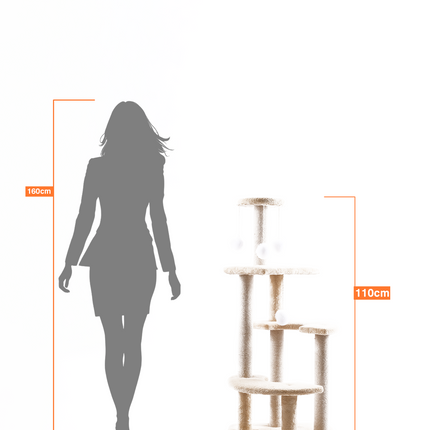 منصة شجرة القطط مع خدوش داخلية وأعمدة متوسطة الحجم