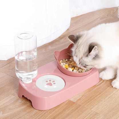 Dispenser water and food for pets