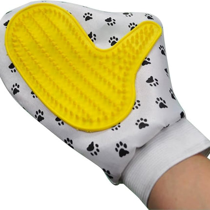Ziggy Pupps Dog and cat Pet Grooming Glove Silicone Hair Removal Mitt for Dogs And Cats
